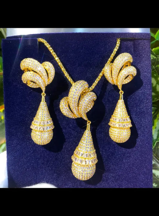 Gold Crystal Teardrop Jewelry Set