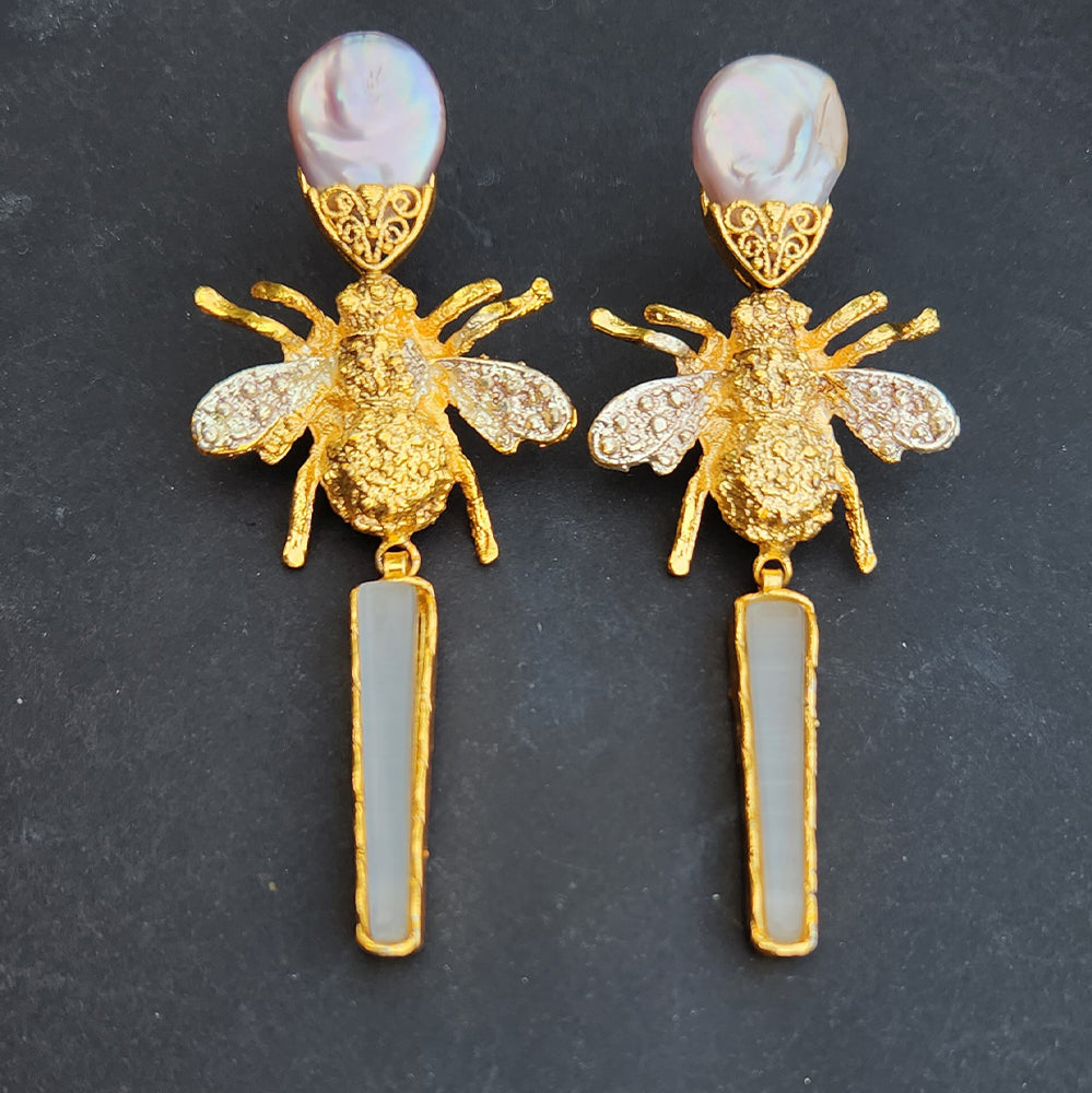 Julie Vos Bee Pearl Drop Earring