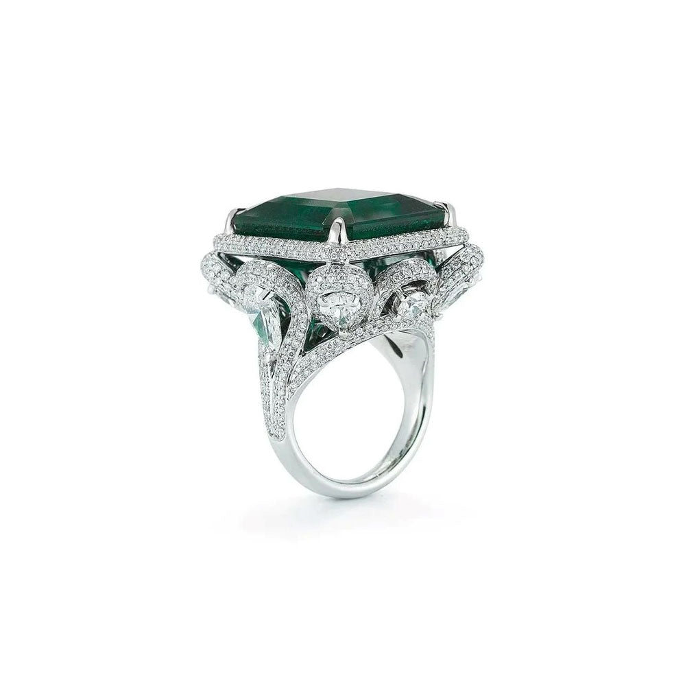 Beyoncé Style Emerald Split Shank Ring