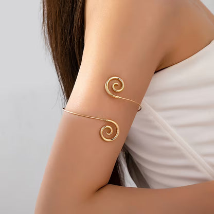 Woman Spiral Upper Arm Cuff