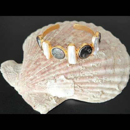 Barley Pearl Combination Design Cuff Bracelet