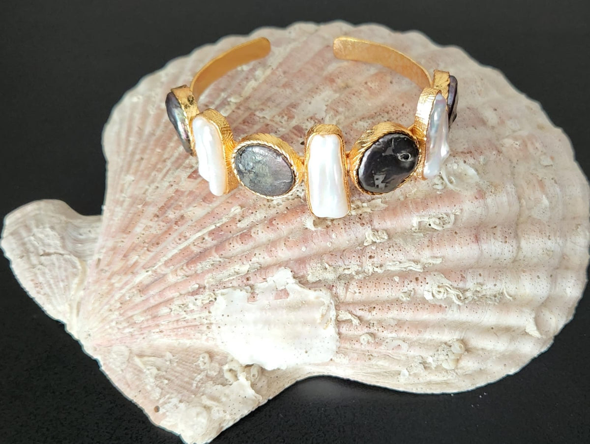Barley Pearl Combination Design Cuff Bracelet