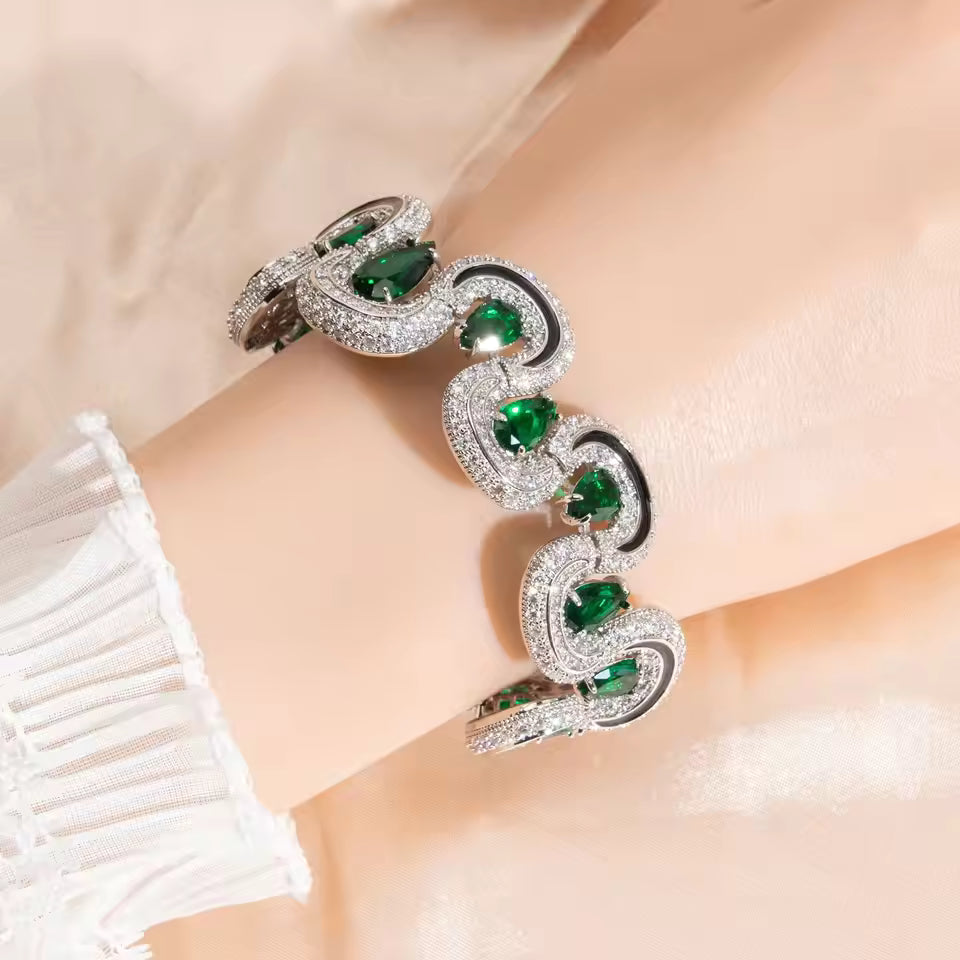 Pear Cut Emerald Wave Link Bracelet