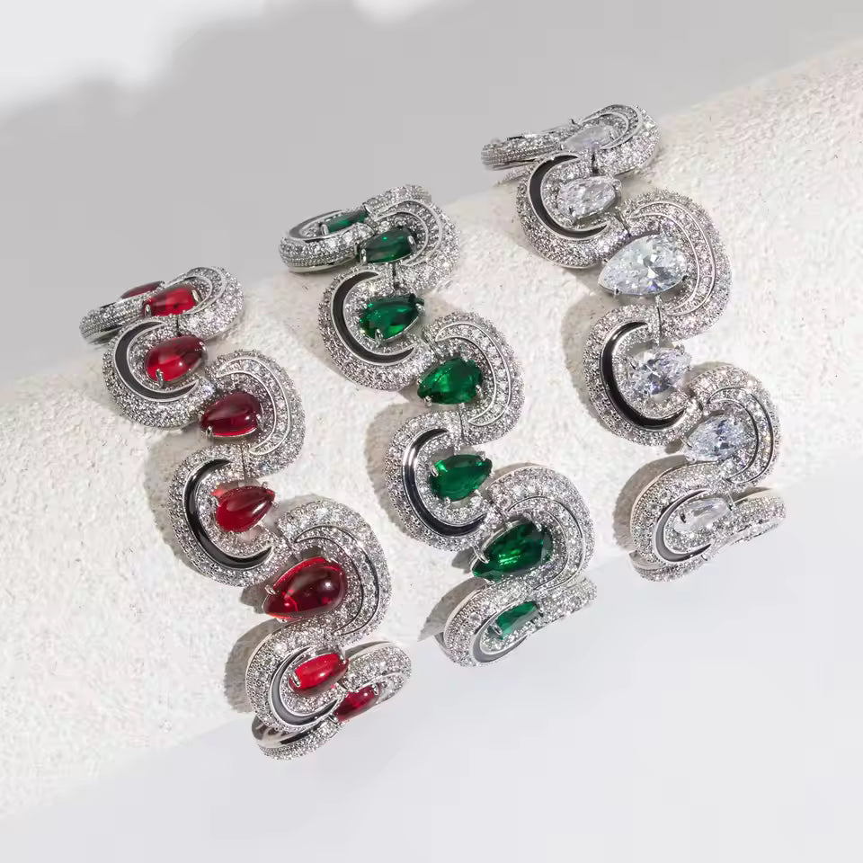 Pear Cut Emerald Wave Link Bracelet