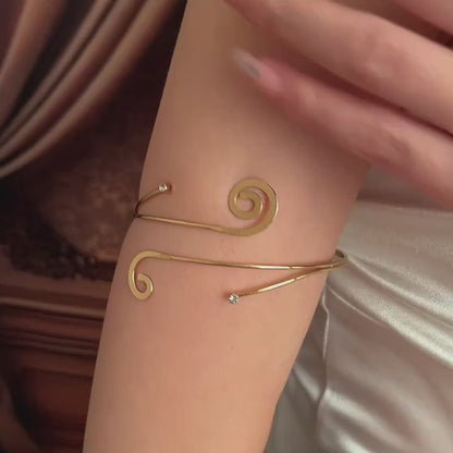 Swirl Arm Cuff
