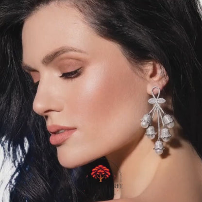 Silver Flora Pearl Cascade