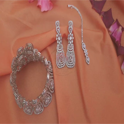 Mahnoor Choker Set