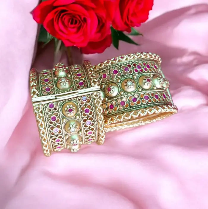 Rajwadi Gold Ruby Bangle Stack