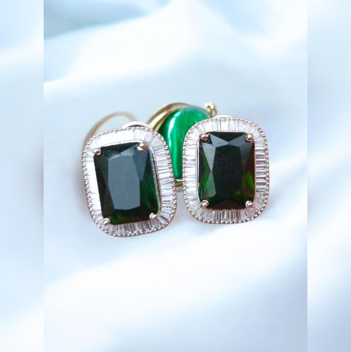 High Quality Rectangle Zircon Stud