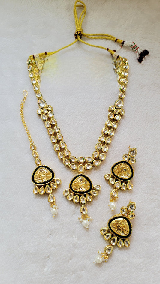 Maroon Kundan Necklace Set