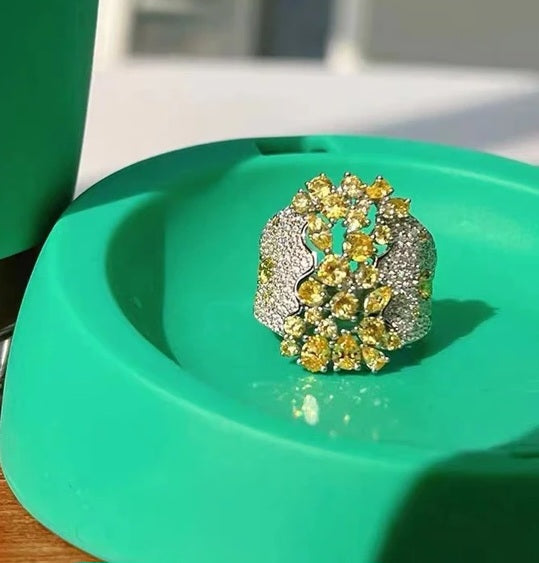 Cocktail Citrine Sparklers Ring